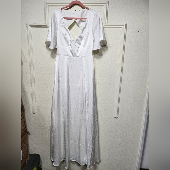 Lulus Elegant Confidence White Satin Flutter Sleeve Cutout Maxi Dress M Wedding - Picture 4 of 9